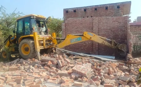 नौनिहालों की वाटिका (पशुचर भूमि) पर ठेकेदार भूमाफिया का अवैध कब्जा जमींदोज, एसडीएम नारायणी भाटिया का चला बुलडोजर