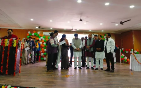 ग्राम पंचायत पुरवा के विकास मॉडल को मिली पहचान, मुख्य अतिथि ने ग्राम प्रधान को किया सम्मानित