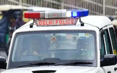 दिल्ली के पांच स्कूलों को बम से उड़ाने की धमकी, कैंपस खाली; बम निरोधक दस्तों की सघन तलाशी