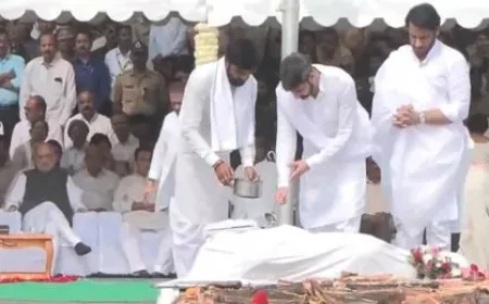 पंचतत्व में विलीन हुए अजित पवार, बेटों ने दी मुखाग्नि; बारामती में उमड़ा जनसैलाब