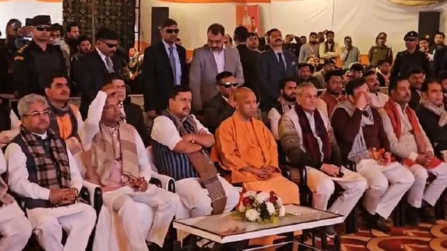 भाजपा राष्ट्रीय अध्यक्ष नितिन नवीन व सीएम योगी मथुरा पहुंचे, चंद्रोदय मंदिर में ‘मन की बात’ सुनी; बांकेबिहारी मंदिर में करेंगे दर्शन