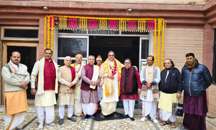 कई धार्मिक और समाजसेवी संस्थाओं व संगठनों के द्वारा सम्मानित हुए पुराणाचार्य डॉ. मनोज मोहन शास्त्री व मीरा शास्त्री