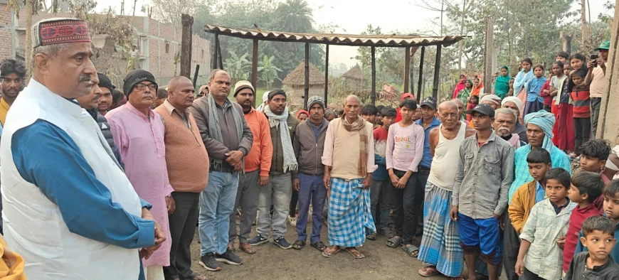विधायक ने अग्नि पीड़ितों के बीच बंटा राहत सामग्री, कहा- सभी प्रभावितों को दिलाएंगे प्रधानमंत्री आवास