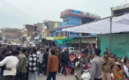 UGC कानून के विरोध में करैरा BJP सहायता केंद्र पर हंगामा, बजट प्रसारण बाधित