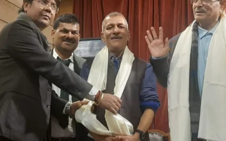 দেশজুড়ে একত্রিশ জন বিশিষ্ট ব্যক্তিত্বকে ভারতরত্ন ডঃ রাজেন্দ্র প্রসাদ স্মৃতি পুরস্কারে ভূষিত করা হয়েছে।