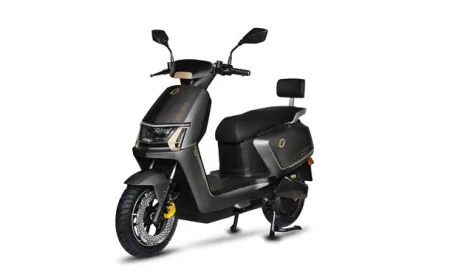 क्रिसिल रिपोर्ट: रेयर-अर्थ संकट के बाद 2026-27 में ई-दोपहिया बिक्री में 18% तक उछाल संभव