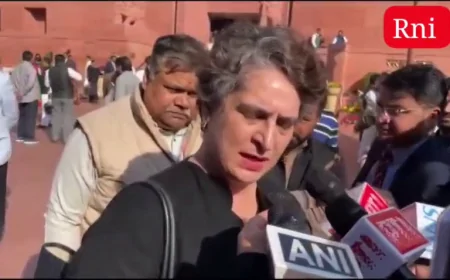 संसद में गतिरोध पर प्रियंका गांधी का तीखा हमला, बोलीं—सरकार चर्चा से बच रही है