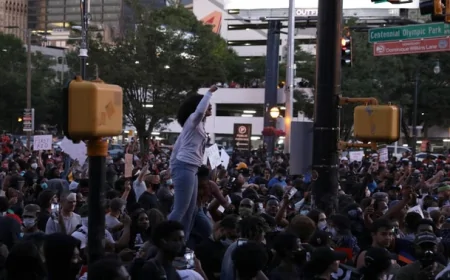 दो प्रदर्शनकारियों की मौत के बाद अमेरिकी आव्रजन नीति पर बहस तेज, ICE प्रमुख ने कांग्रेस में अधिकारियों का किया बचाव