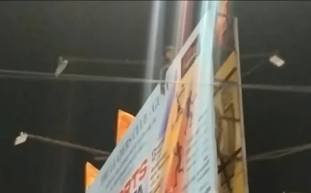 पुलिस की कार्यप्रणाली से नाराज युवक का हाईवोल्टेज ड्रामा: मोबाइल चोरी की रिपोर्ट दर्ज न होने पर पोल पर चढ़ा, घंटों मचा हड़कंप