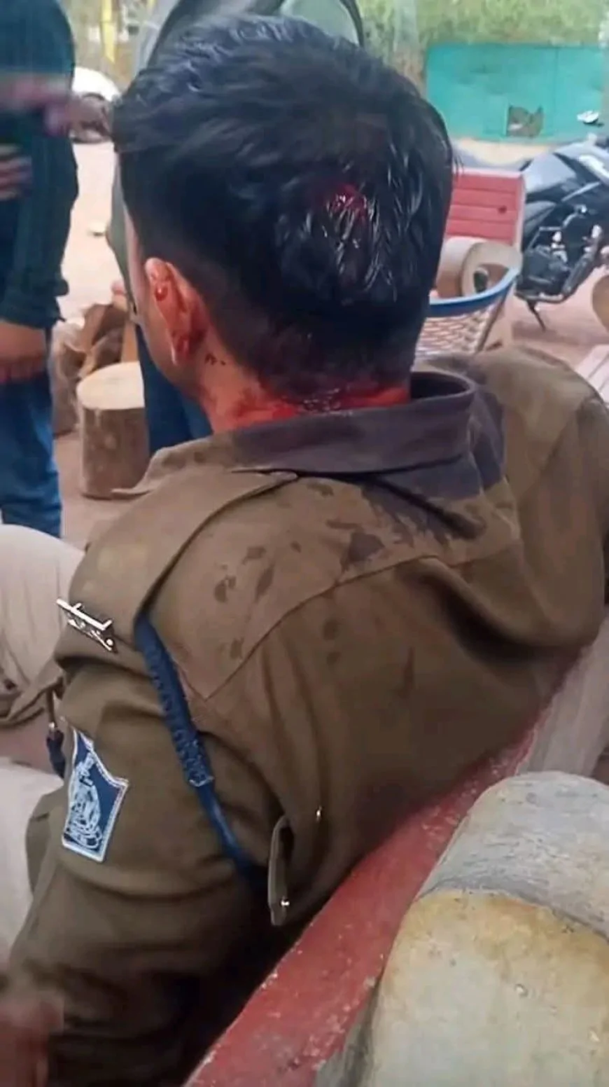 जब जागा खाकी का स्वाभिमान: रन्नौद में वर्दी पर हमले के बाद पुलिस की सख्त कार्रवाई