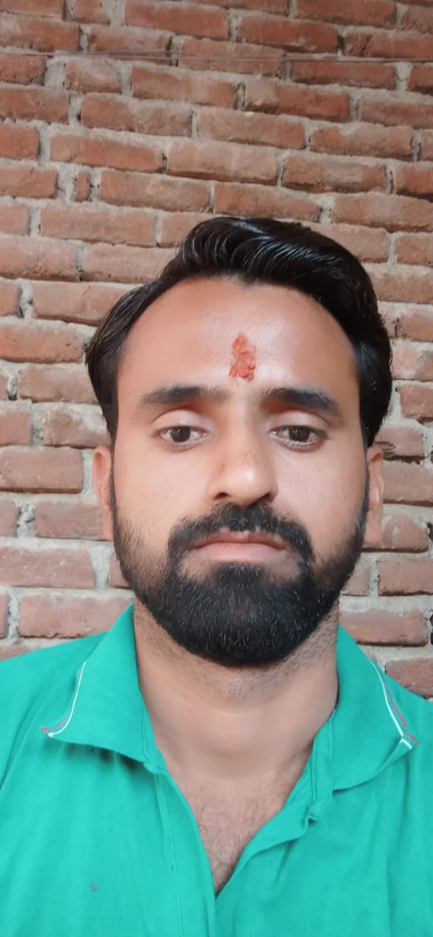 पिकप बाईक की भिड़ंत मे बाईक सवार युवक की मौत, महिला घायल