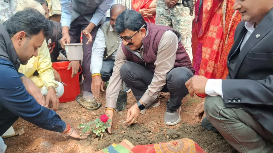 प्रदेश के साथ देश भर में हो गुना के गुलाब की महक, यही हमारा उद्देश्य – कलेक्टर श्री कन्याल