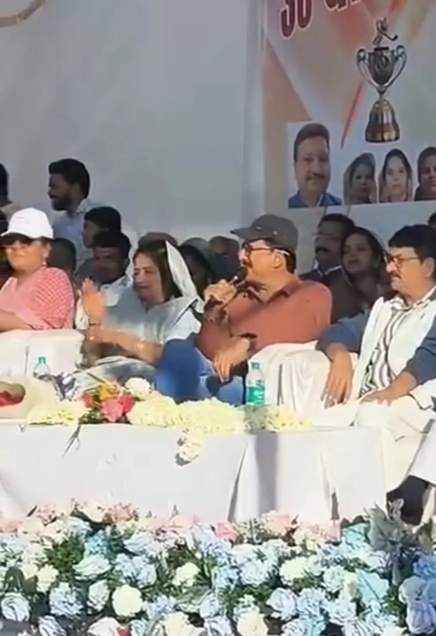 गुना हॉकी टूर्नामेंट में कलेक्टर किशोर कुमार कन्याल की कमेंट्री बनी आकर्षण, पूर्व मंत्री सिसोदिया भी बोले