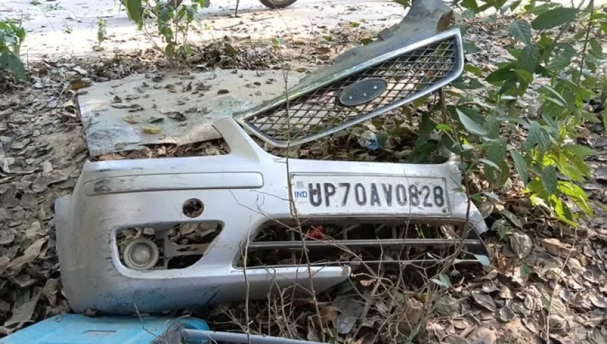 अनियंत्रित कार पेड़ से टकराकर खड्ड में पलटी, पिता-पुत्र और मामा की दर्दनाक मौत