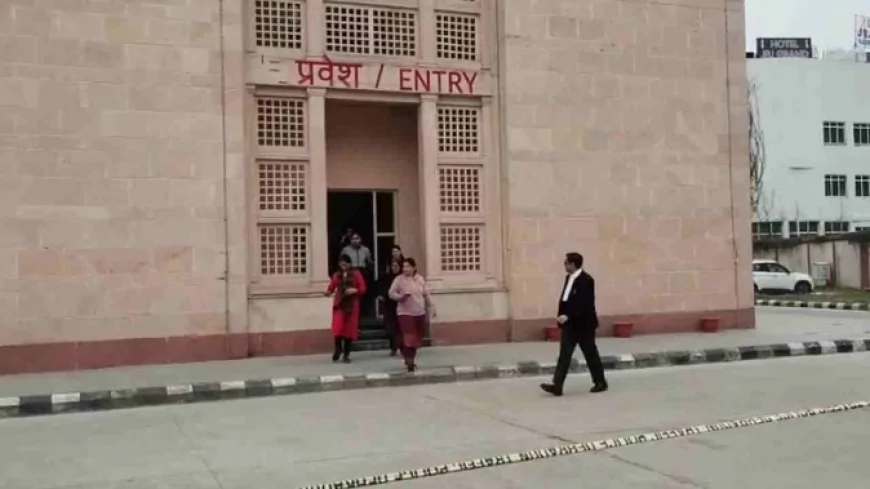 दून जिला न्यायालय को एक बार फिर बम से उड़ाने की धमकी, परिसर खाली, सघन तलाशी के बाद राहत