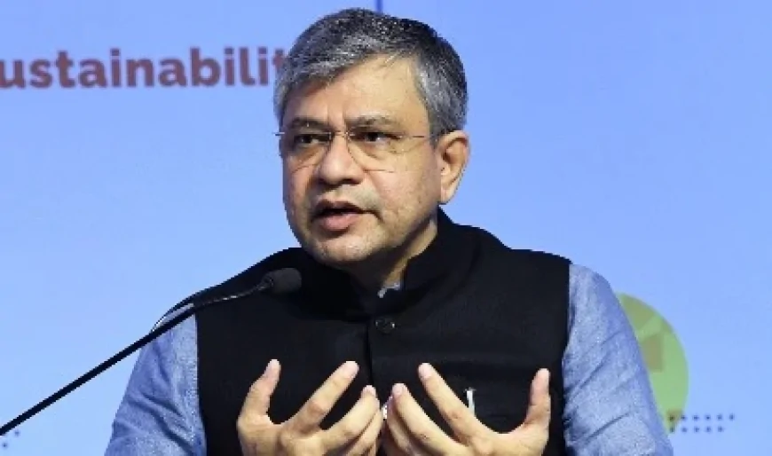 अश्विनी वैष्णव ने सूचनाओं के सत्यापन पर दिया जोर, बोले— भरोसे की संस्थाओं पर टिका है मानव समाज