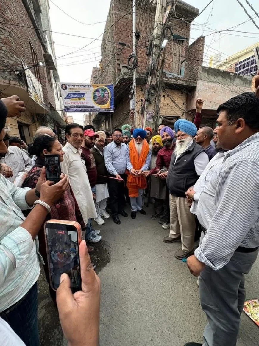 अमृतसर के वार्ड 45-50 में नई सीवरेज पाइपलाइन का उद्घाटन, विकास में नहीं रहेगी कोई कमी: डॉ. इंदरबीर सिंह निज्जर