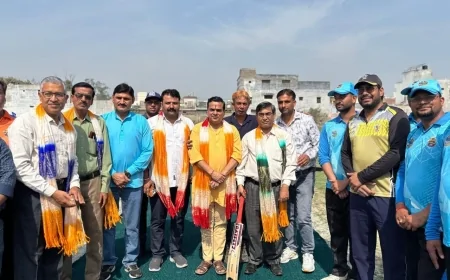 सासनी में खेला जाएगा ‘गुरु गौरव कप 2026’, डॉ. विकास शर्मा ने किया भव्य उद्घाटन — शिक्षकों में दिखा जबरदस्त उत्साह