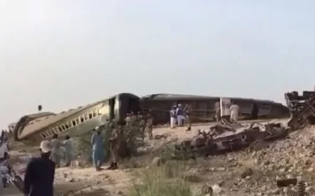 पाकिस्तान में बड़ा ट्रेन हादसा: तेजगाम एक्सप्रेस की 5 बोगियां पटरी से उतरीं, 26 यात्री घायल