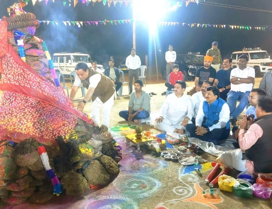 नगर पालिका परिषद गुना द्वारा पर्यावरण अनुकूल होलिका दहन किया गया