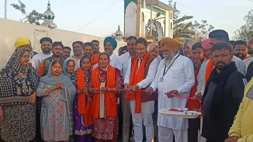 MLA डॉ. गुप्ता ने थांडे गांव में सीवरेज डेवलपमेंट प्रोजेक्ट का उद्घाटन किया
