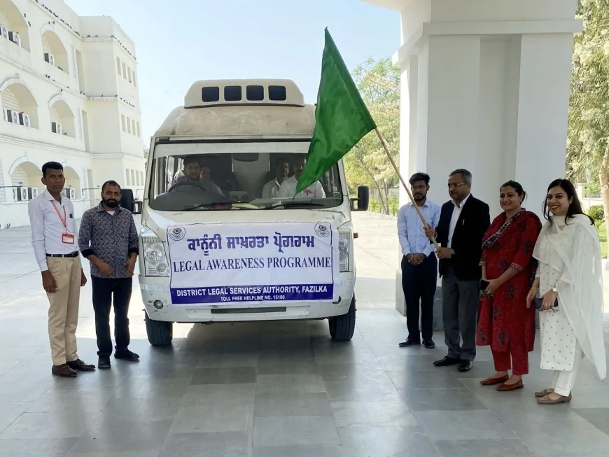 फाजिल्का में 104 गांवों में लगेंगे मुफ़्त कानूनी जागरूकता सेमिनार, SML वैन को दिखाई हरी झंडी