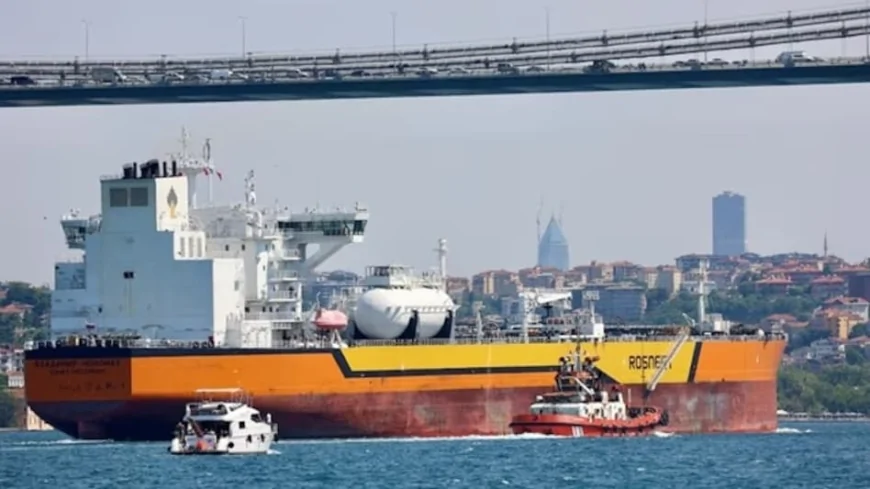 Russian Crude Oil Returns to India, but Without Discounts