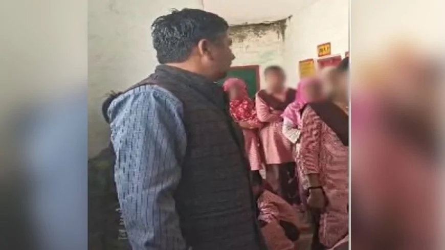 बदायूं के सरकारी स्कूल में बच्चों से नमाज पढ़वाने का आरोप, बजरंग दल और विहिप का विरोध