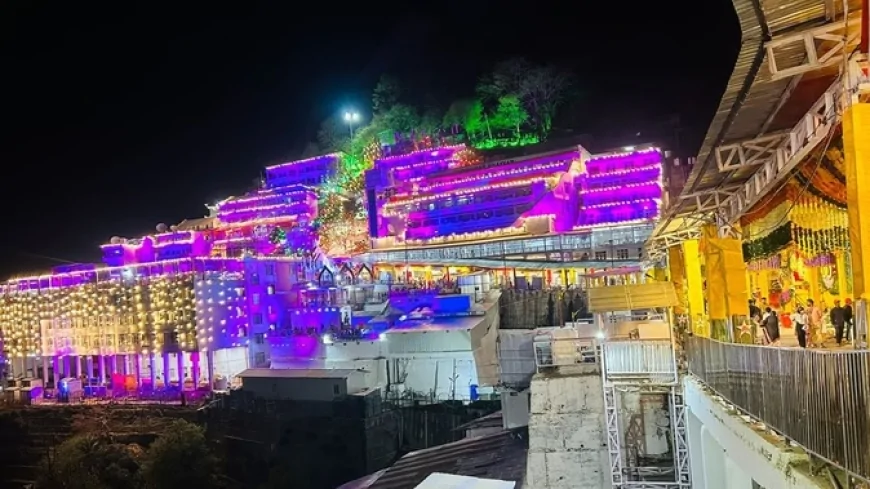 होली के बाद माता वैष्णो देवी यात्रा में बढ़ी श्रद्धालुओं की संख्या, प्रतिदिन पहुंच रहे 20 से 25 हजार भक्त