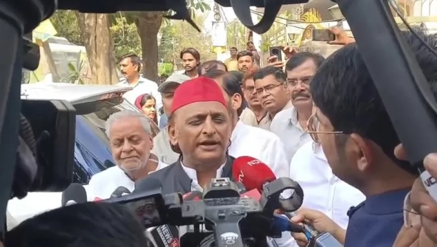 शंकराचार्य अविमुक्तेश्वरानंद से मिले अखिलेश यादव, बोले— नकली संतों का अंत होने जा रहा है