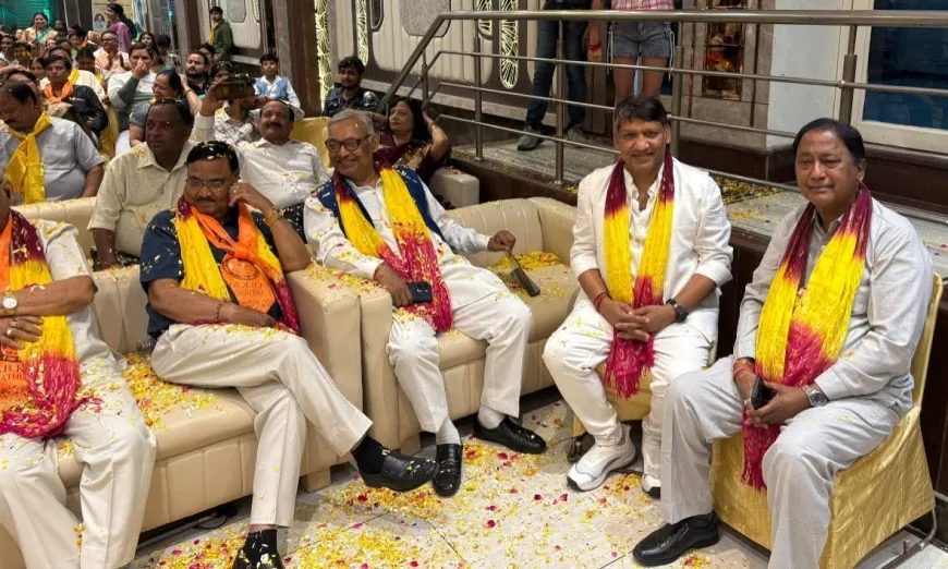 मथुरा में हुआ रंगा रंग होली मिलन समारोह, मुख्यातिथि के रूप में सम्मिलित हुए प्रदेश अध्यक्ष डॉ.इन्द्रसेन श्रीवास्तव