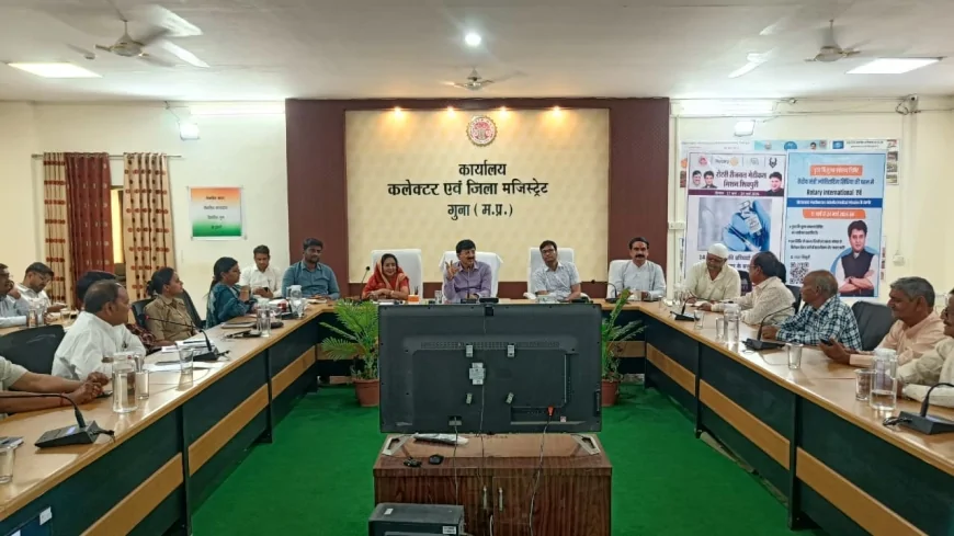 हनुमान टेकरी मेला : लाखों श्रद्धालुओं की भीड़ के मद्देनज़र प्रशासन अलर्ट, कलेक्टर ने ली समीक्षा बैठक