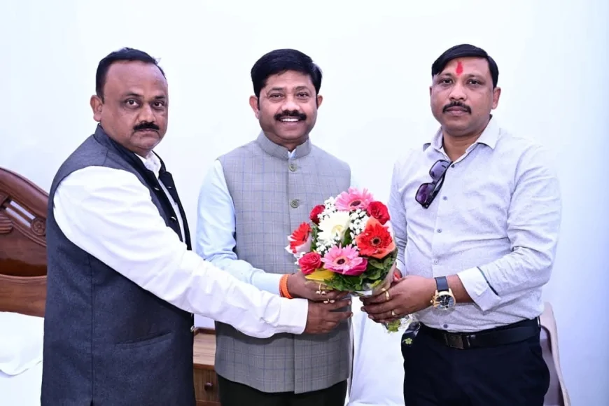 जौनपुर में कैबिनेट मंत्री नन्द गोपाल गुप्ता नंदी व कथावाचिका जया किशोरी का स्वागत