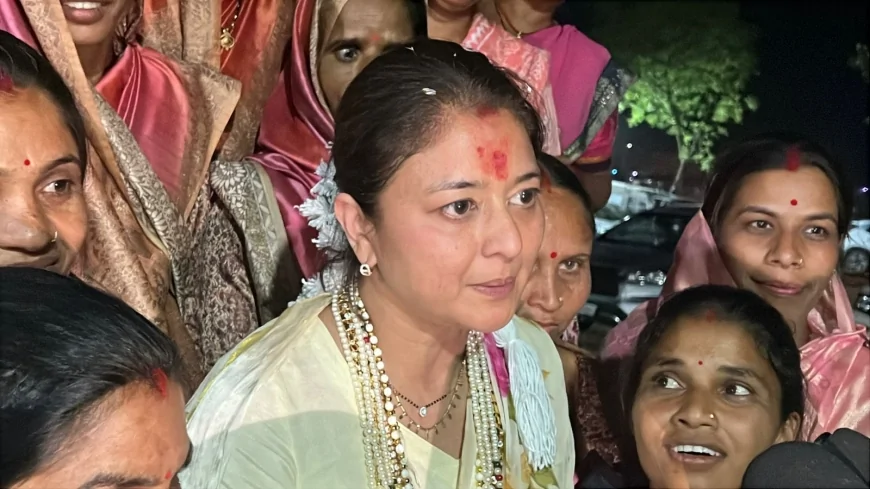 “जिज्जी की पंचायत” में प्रियदर्शिनी राजे सिंधिया ने महिला उद्यमियों से किया संवाद, स्थानीय उत्पादों और हुनर की सराहना