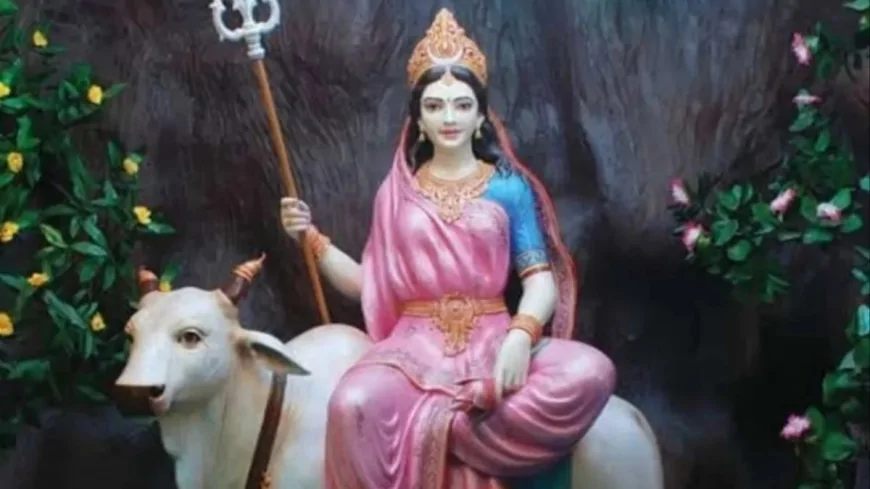 आज मां शैलपुत्री की पूजा, जानें शुभ मुहूर्त, भोग, मंत्र, विधि और कथा