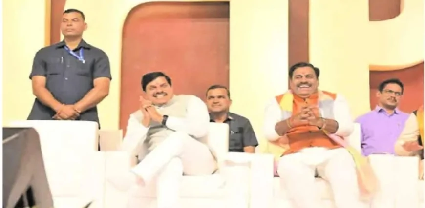 अटल पथ पर गूंजा काव्य का स्वर, कुमार विश्वास के राजनीतिक कटाक्षों ने खींचा ध्यान