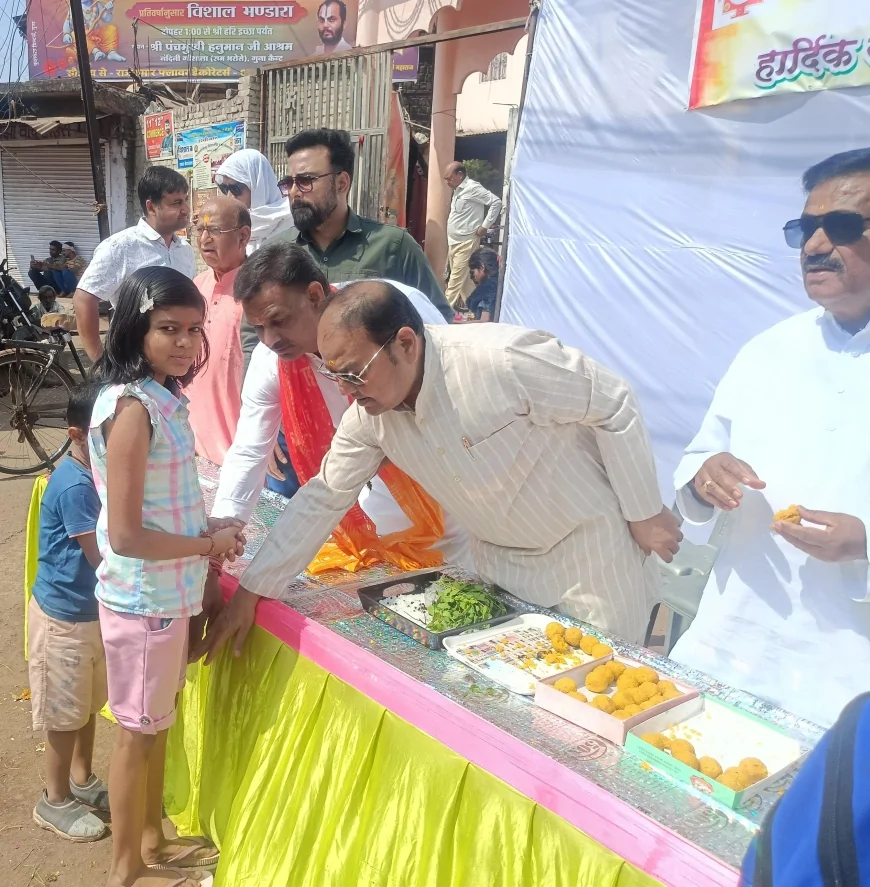 नीम-मिश्री सिखाती है जीवन के मीठे-कड़वे अनुभव स्वीकार करना — नवसंवत्सर पर वैश्य समाज का उत्सव
