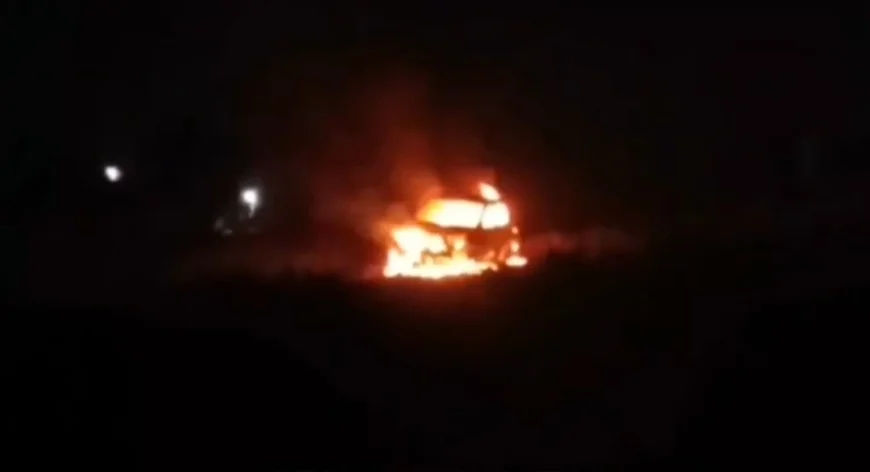 सागर में दर्दनाक हादसा: चलती कार बनी आग का गोला, डॉक्टर की पत्नी की जिंदा जलकर मौत