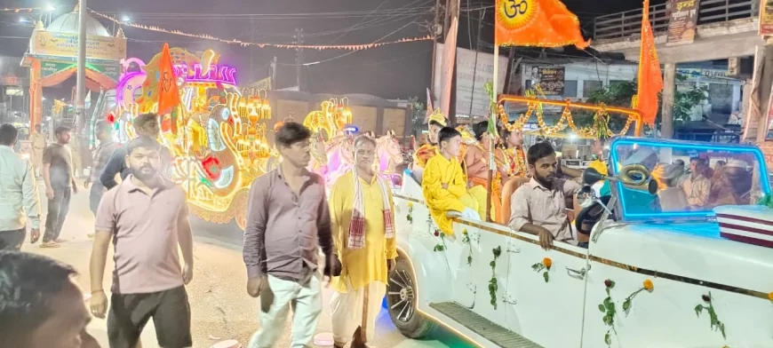 राम नवमी पर कादीपुर में निकली भव्य शोभायात्रा, जय श्रीराम के जयघोष से गुंजायमान हुआ नगर