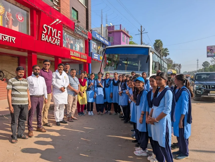 AS PART OF A TWINNING PROGRAMME, STUDENTS VISITED SHER SHAH SURI TOMP, MAA TARACHANDI TEMPLE AND ANM TRAINING COLLEGE