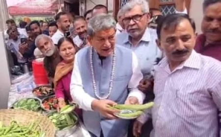 हरीश रावत की ‘तरबूज-खरबूज पार्टी’ में सियासी संदेश: महिला आरक्षण का समर्थन, परिसीमन पर सर्वदलीय चर्चा की मांग