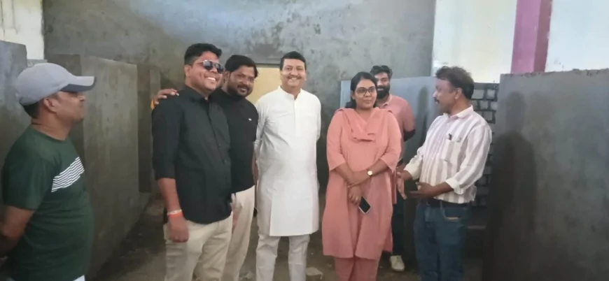 सीएमओ द्वारा डॉग शेल्टर हाउस का किया निरीक्षण