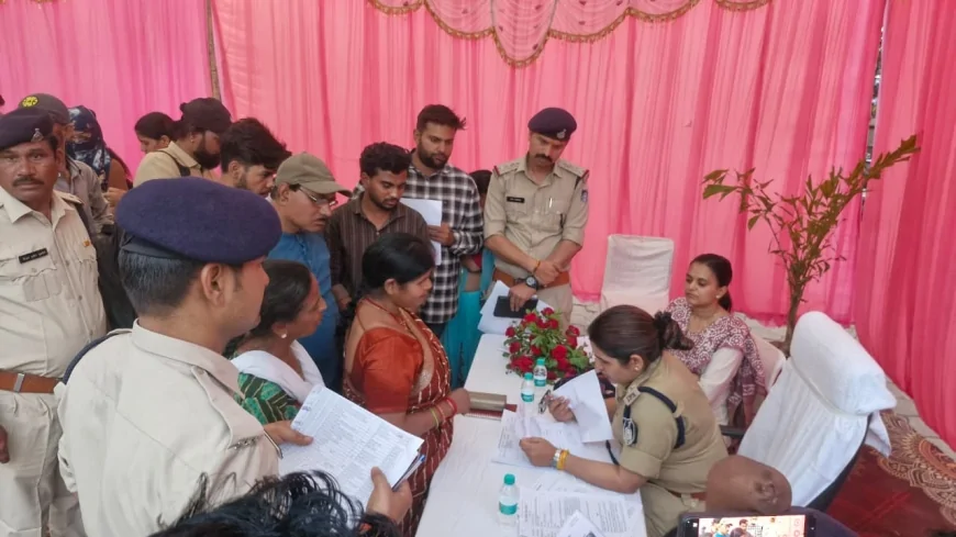 गुना पुलिस की पहल: CM हेल्पलाइन शिकायतों के त्वरित समाधान के लिए विशेष शिविर आयोजित