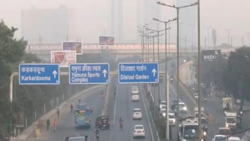 दिल्ली-एनसीआर में GRAP-1 लागू, बढ़ते प्रदूषण पर सख्ती; इन गतिविधियों पर रोक