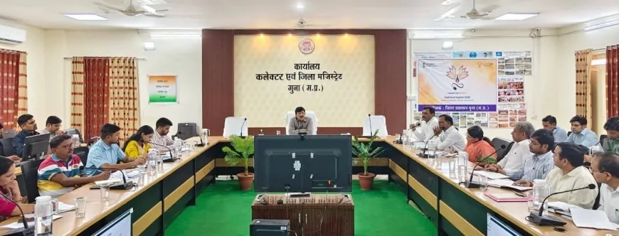 महिला एवं बाल विकास एवं स्वास्थ्य विभाग की समीक्षा बैठक में कलेक्टर के सख्त निर्देश