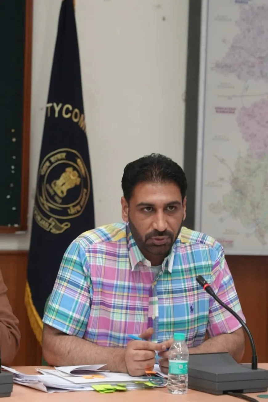 टावर पर चढ़े गुरजीत सिंह को सुरक्षित उतारने की तैयारी, प्रशासन अलर्ट