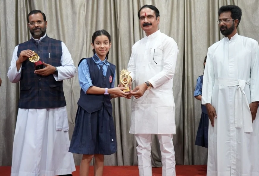 क्राइस्ट स्कूल में मेधावी विद्यार्थियों का सम्मान, मेहनत और अनुशासन का संदेश