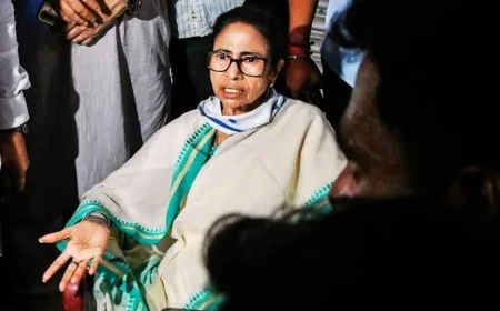 ममता बनर्जी के इस्तीफे पर सियासी टकराव: क्या कहता है संविधान और कैसे बनेगी नई सरकार