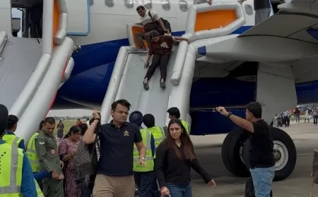 चंडीगढ़ एयरपोर्ट पर बड़ा हादसा टला: इंडिगो फ्लाइट में पावर बैंक फटने से मचा हड़कंप, 5 यात्री घायल
