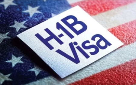 अमेरिका का बड़ा प्रस्ताव: H-1B वीजा कर्मचारियों का न्यूनतम वेतन 30% तक बढ़ाने की तैयारी